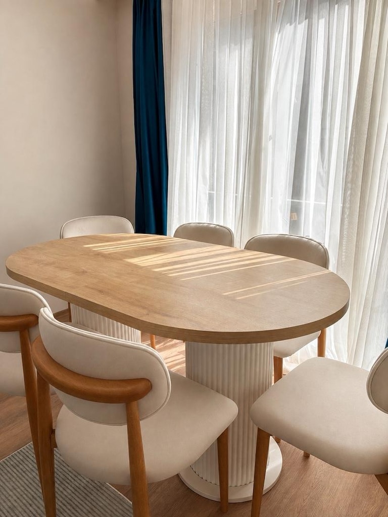 2 aylık yeni gibi Açılır yemek masası+6 sandalye - 5