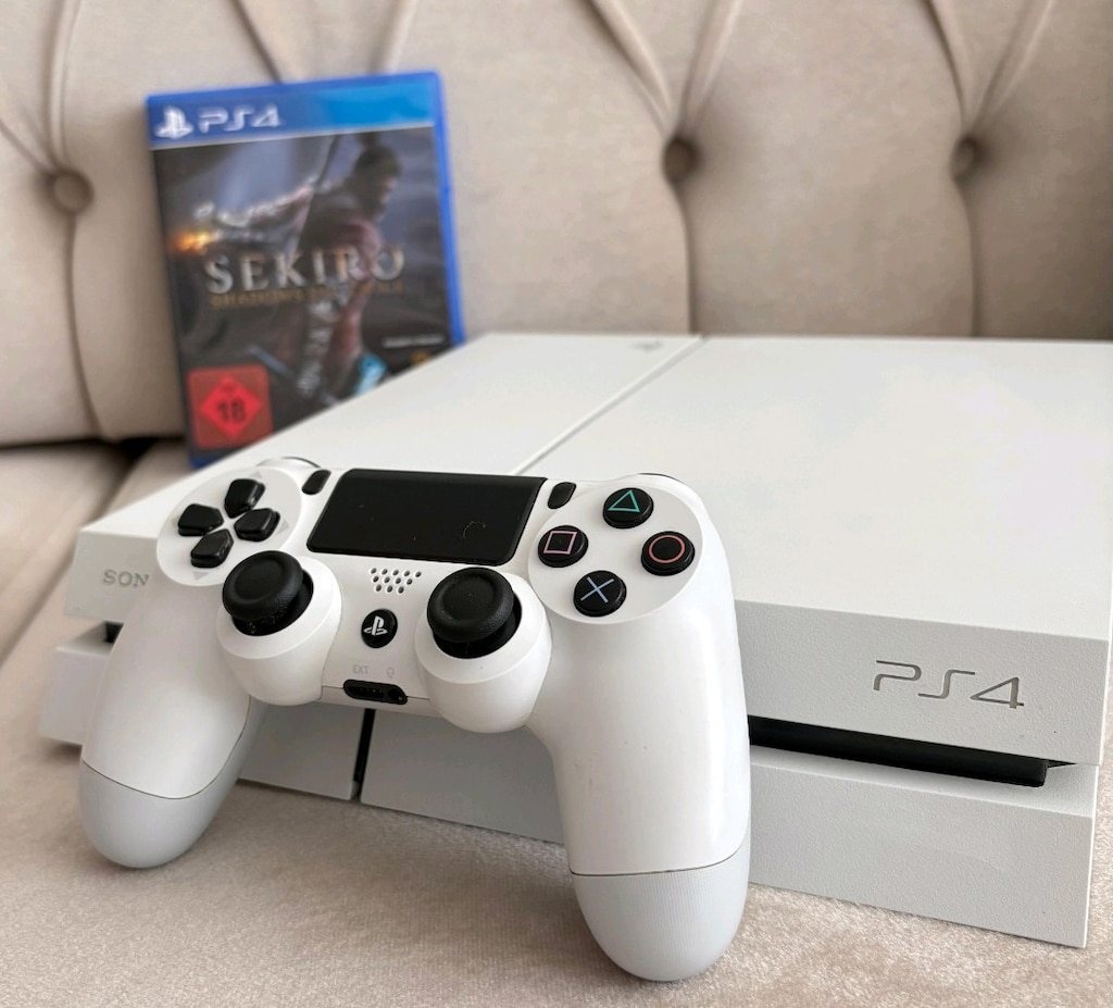 Beyaz PlayStation 4 Fat 500GB Temiz 2 El Sony PS4