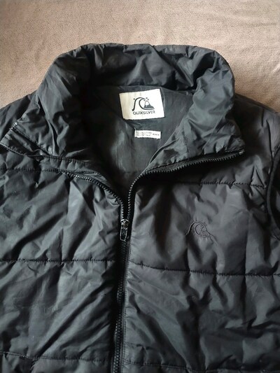 Quiksilver marka Şişme Mont Yelek
