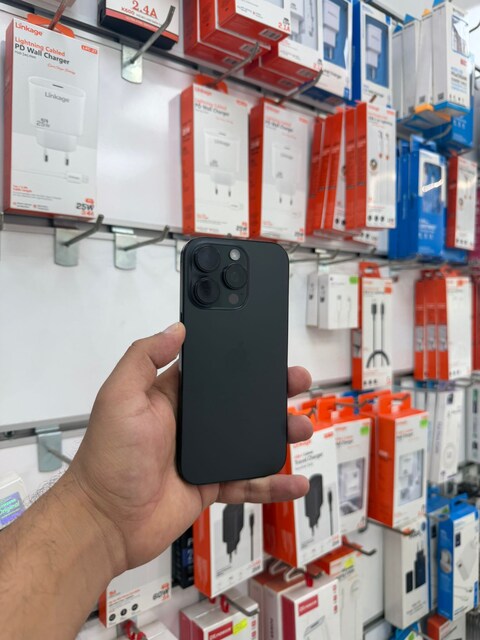 iPhone 16 Pro 256/1 YD PİL89 HATASIZ AYARINDA HAT TAKILMAMIŞTIR