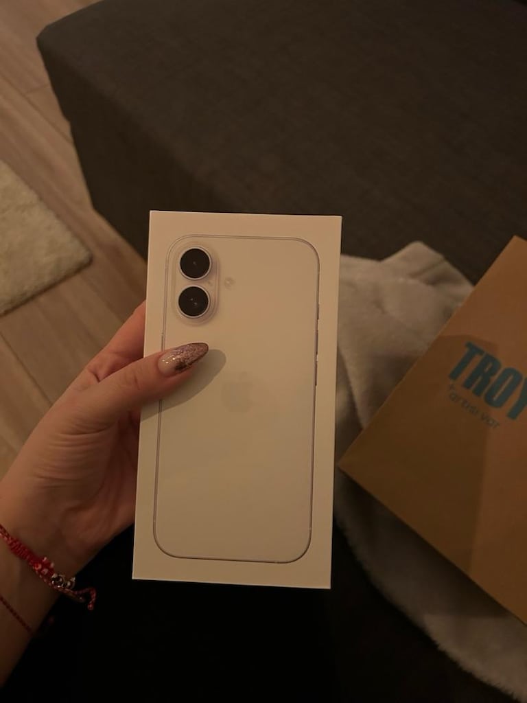 İphone 16 Beyaz Türkiye Garantili Telefon - 8