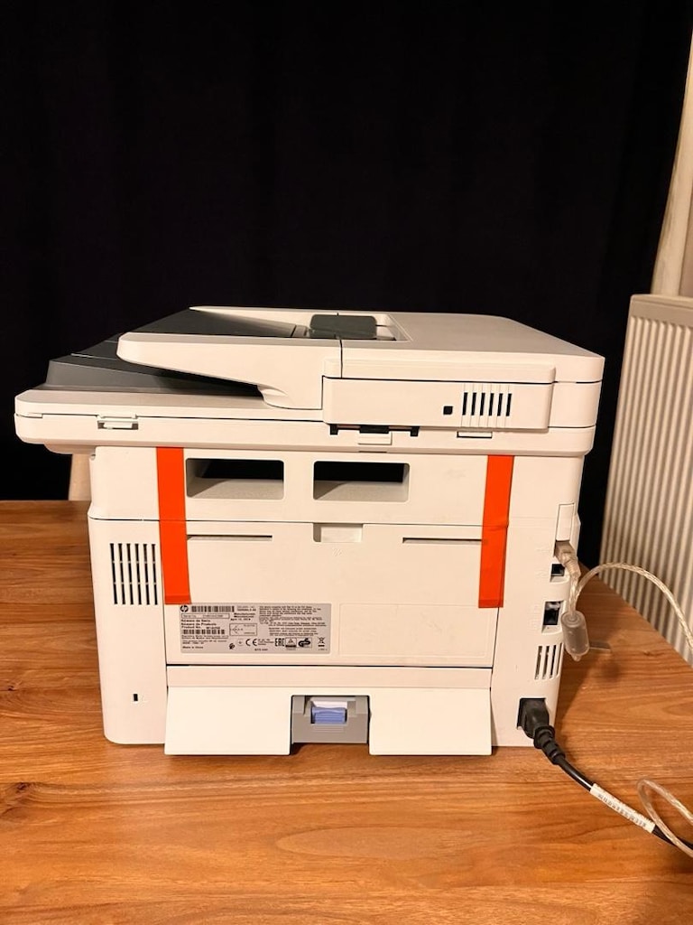 HP Laserjet Pro - 4
