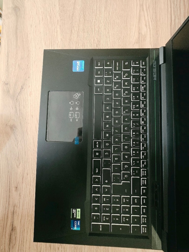 Monster laptop - 7