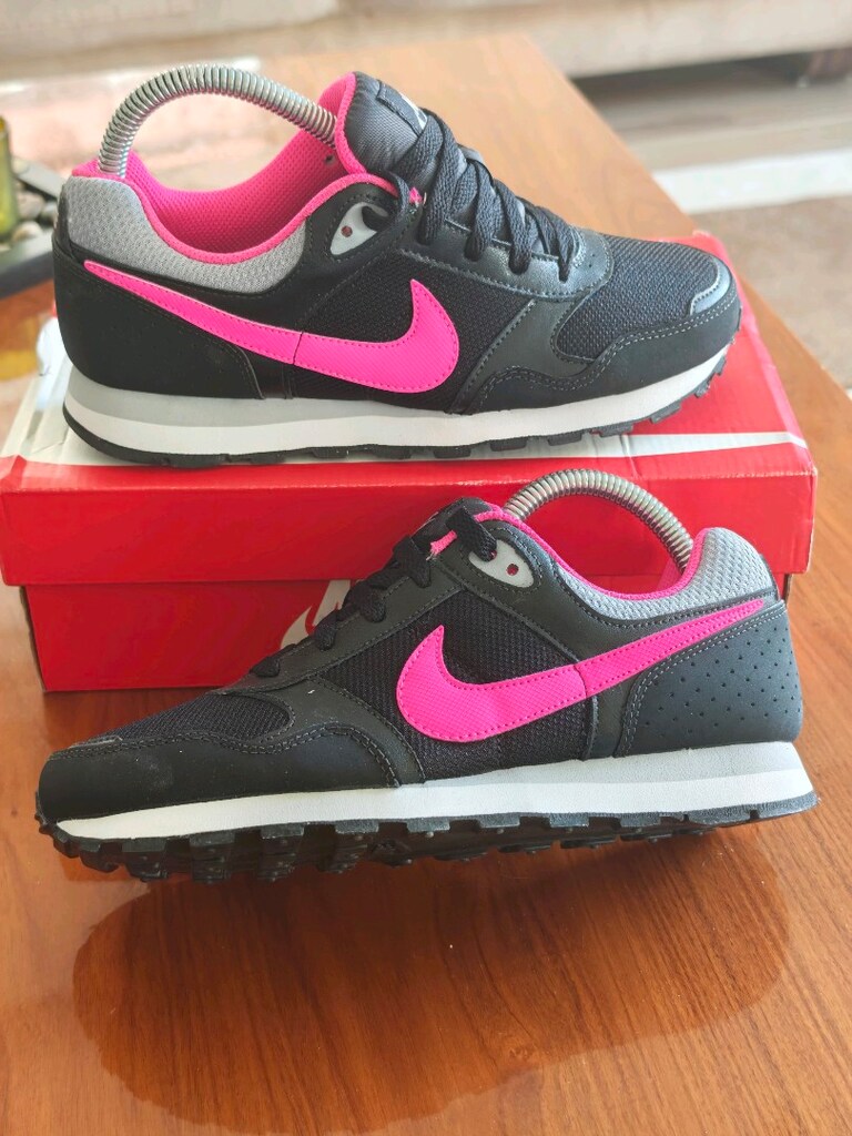Nike MD Runner orjinal sıfır kutulu üründür - 3
