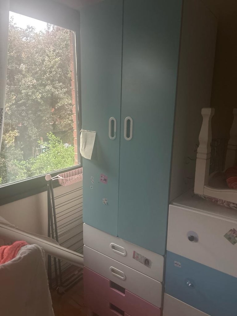 İkea çocuk dolabı