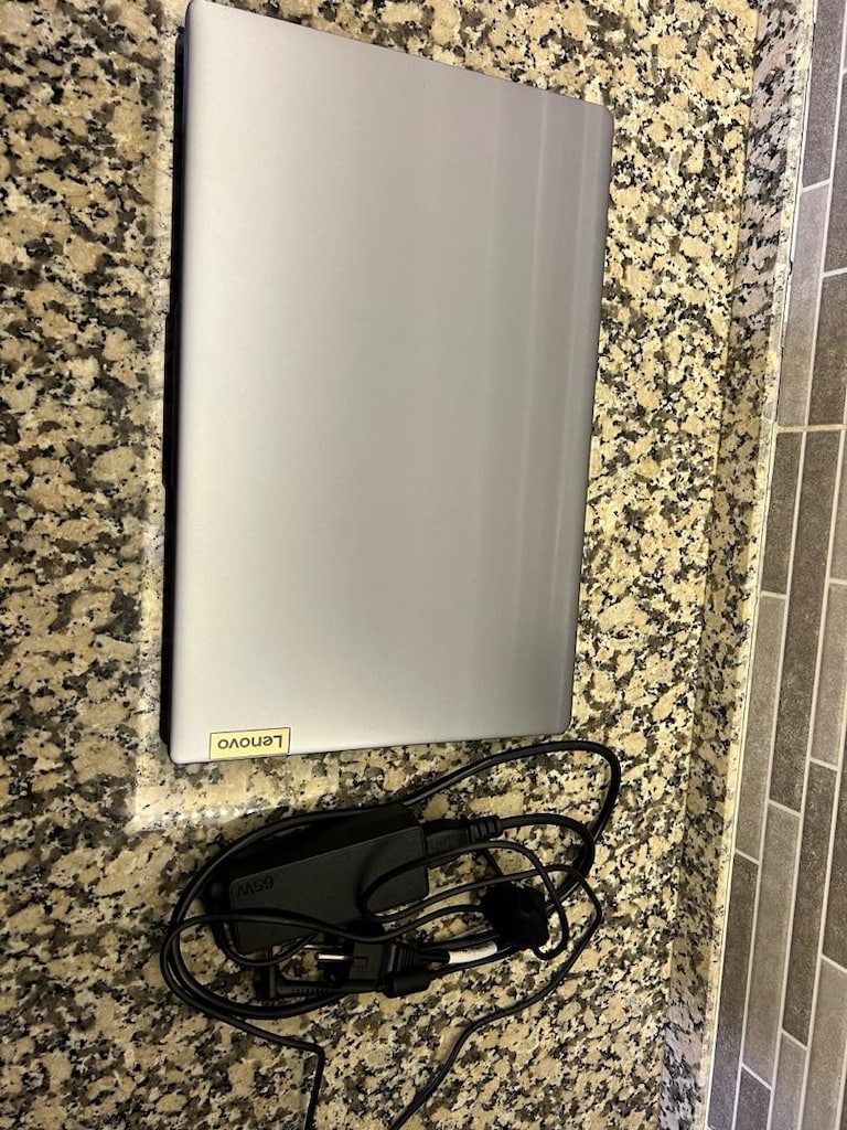 sıfırdan farksız LENOVO ideapad slim3 - 2