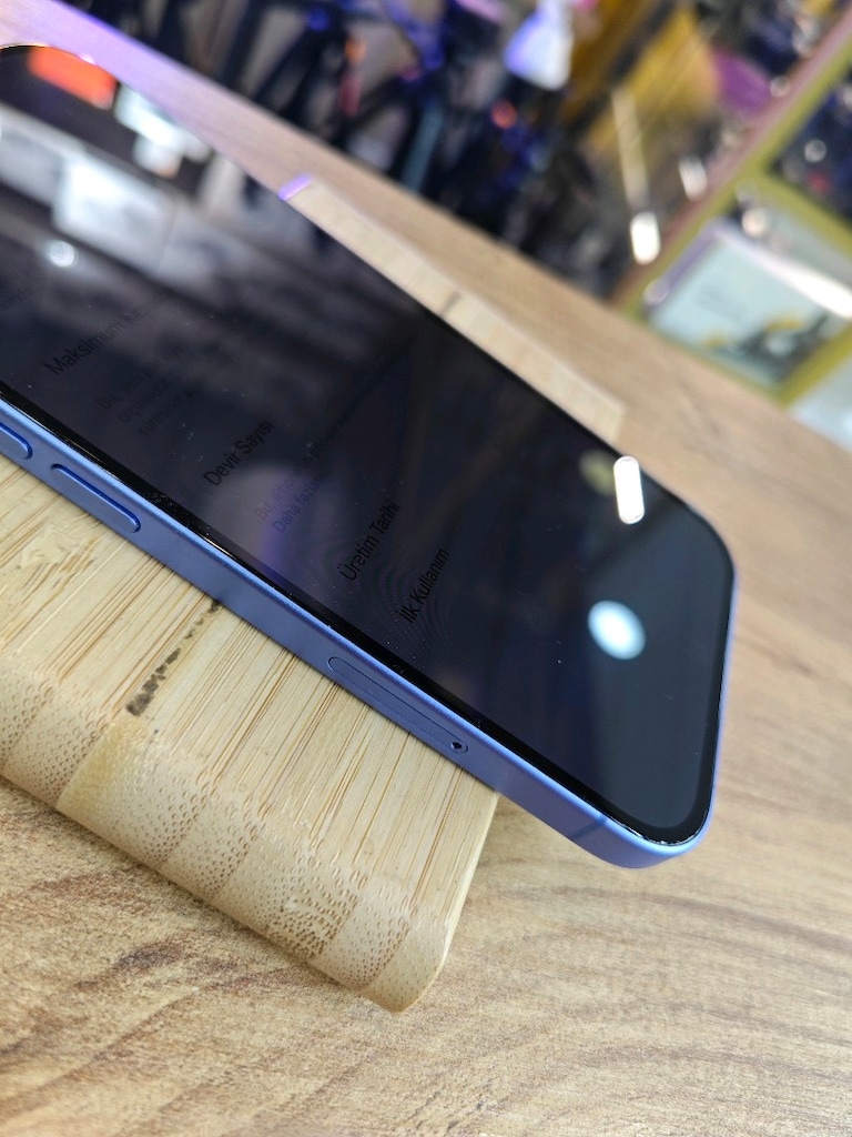 iPhone 16. - 9