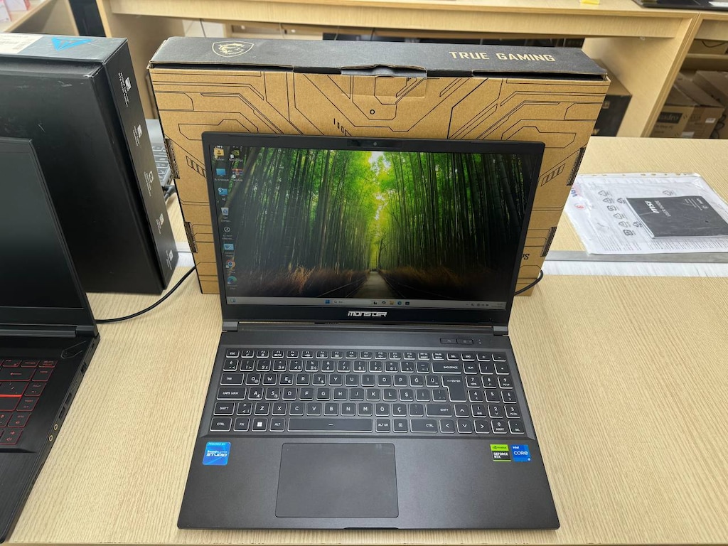 MONSTER *İ5 12450H İŞLEMCİ *32GB RAM *1TB SSD *4050 6GB E.K - 2