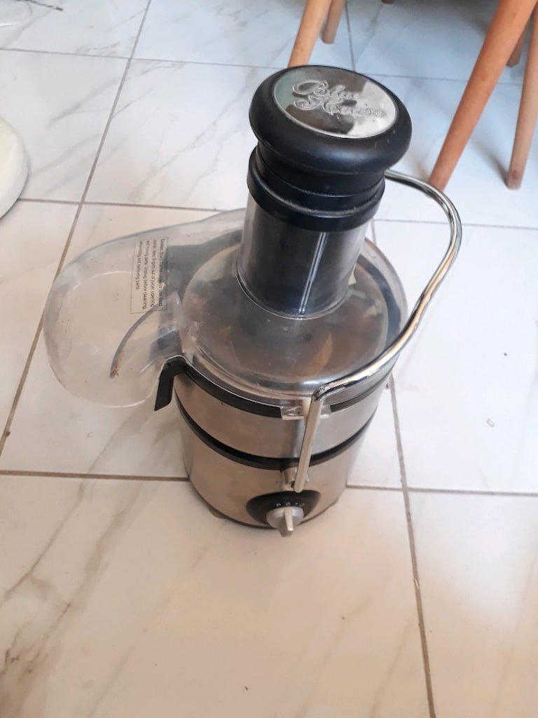 SAĞLAM SORUNSUZ TEMİZ ELEKTİRİKLİ MEYVE SUYU SIKACAĞI ROBOTU - 3