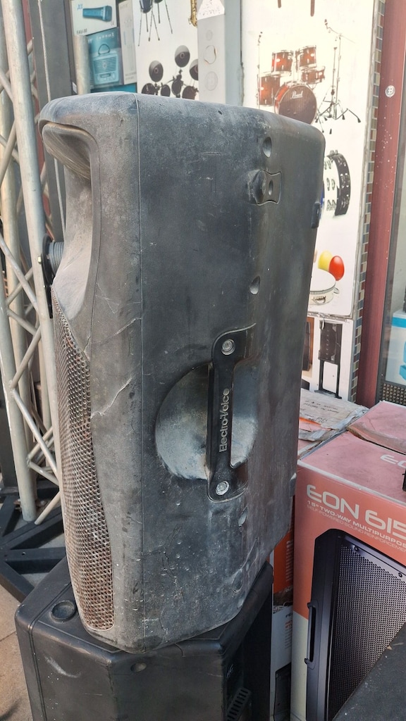 Elektro Voice ZX5 Hasarlı 1 Adet - 10.000 TL - 3