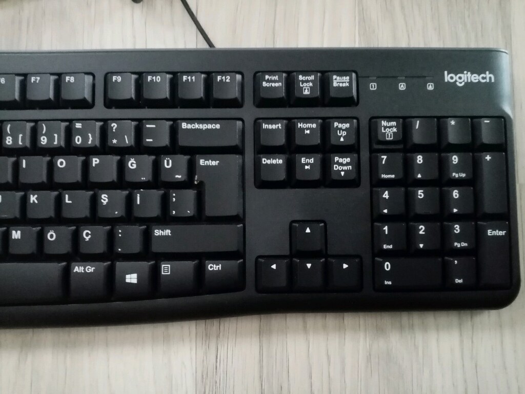 Sıfır Logitech K120 Q klavye - 5