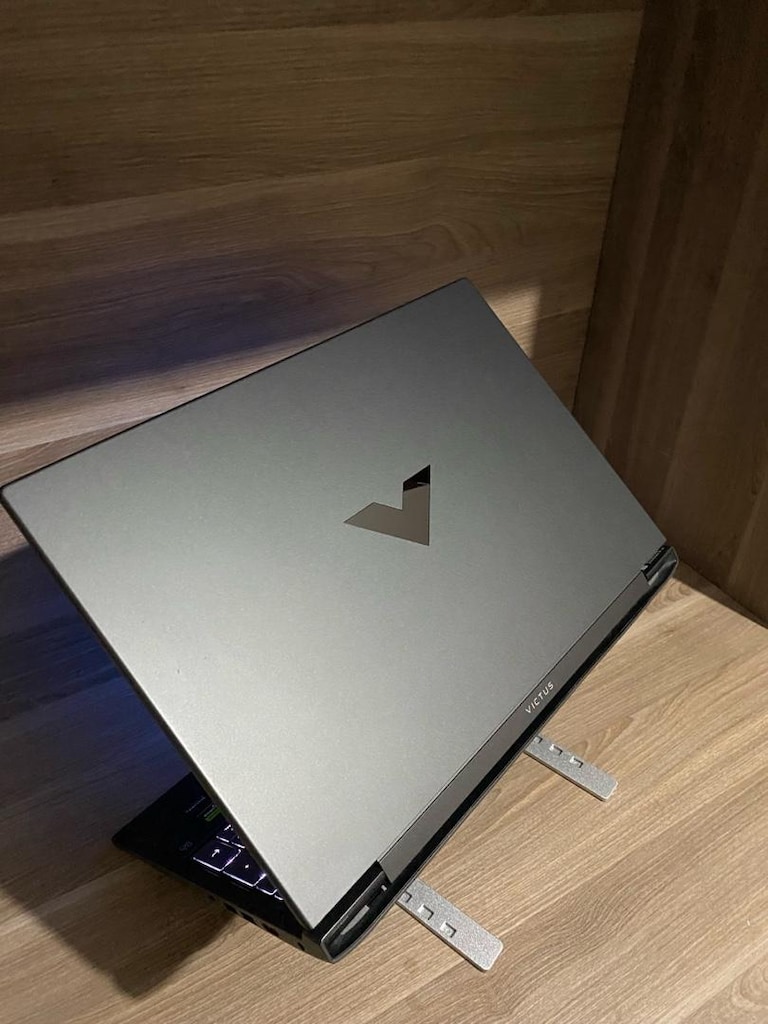 HATASIZ 4070 HP VİCTUS GAMİNG LAPTOP - 6