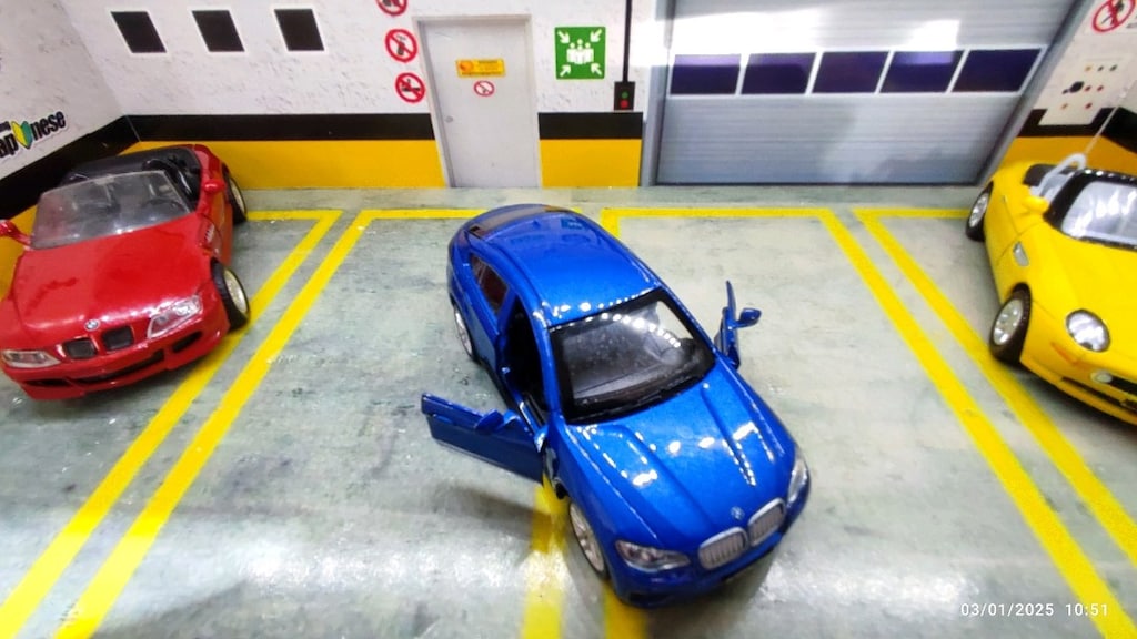 BMW X6 SUV modeli metal diecast oyuncak araba - 2