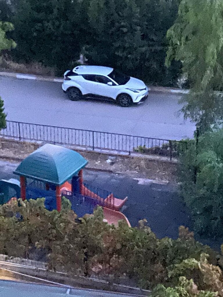 Toyota Chr 2017 model 1/2 - 4