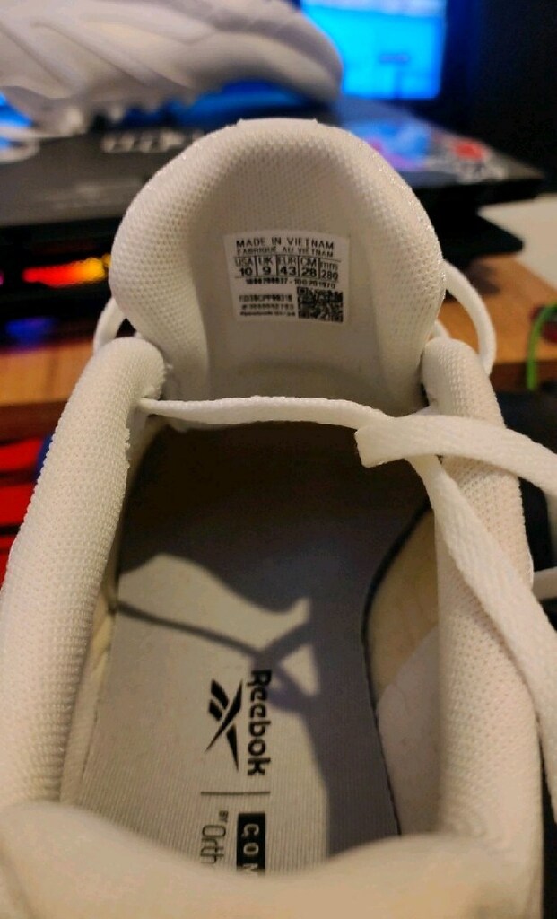 REEBOK - 4