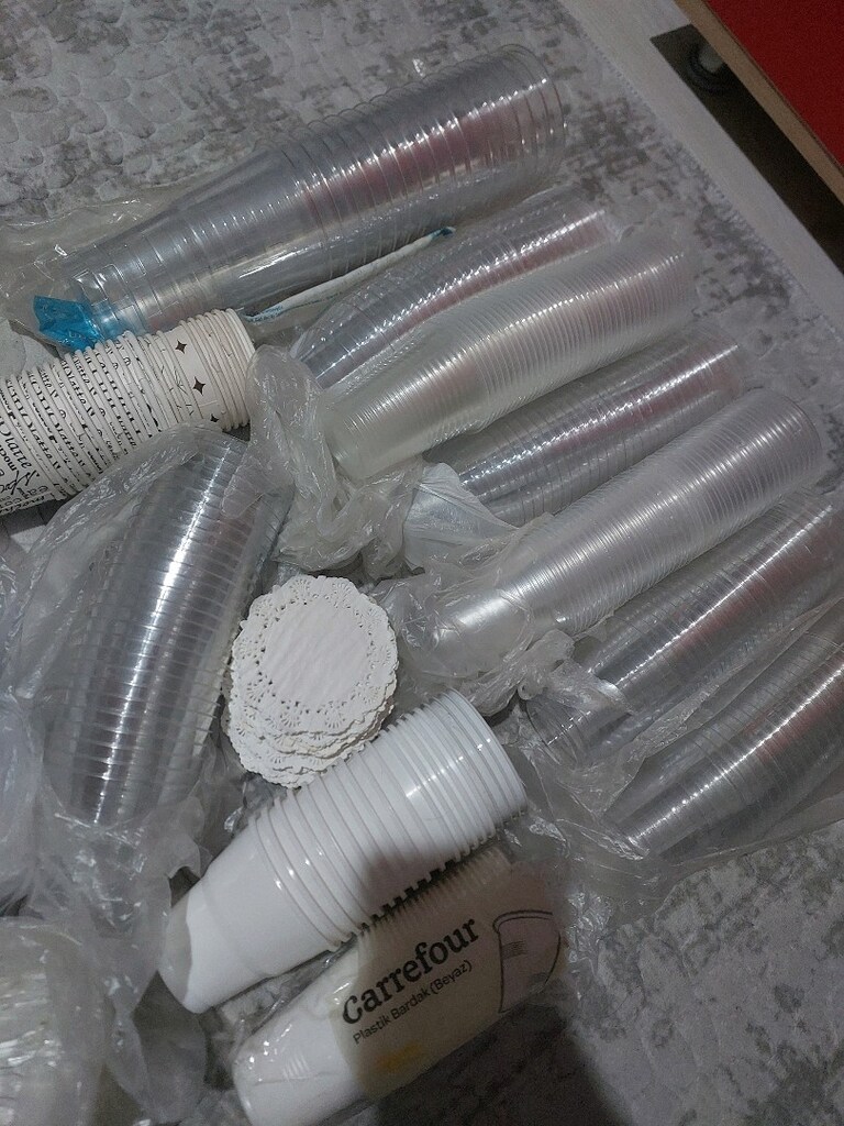 308 tane plastik bardak 16 500ml bardak 1926 tane plastik cay karistir - 2