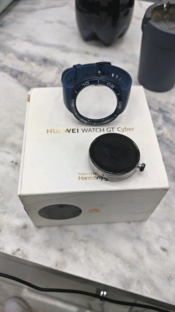 Huawei watch gt cyber ( SIFIR FULL KUTU ) - 2