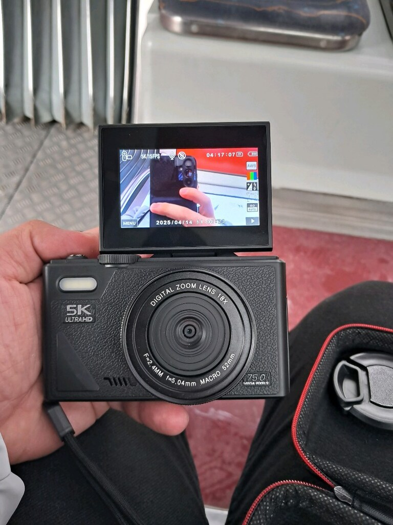 5K Ultra HD Dijital Kamera 75 MP 18X Zoom Ekranlı Çantalı - 3