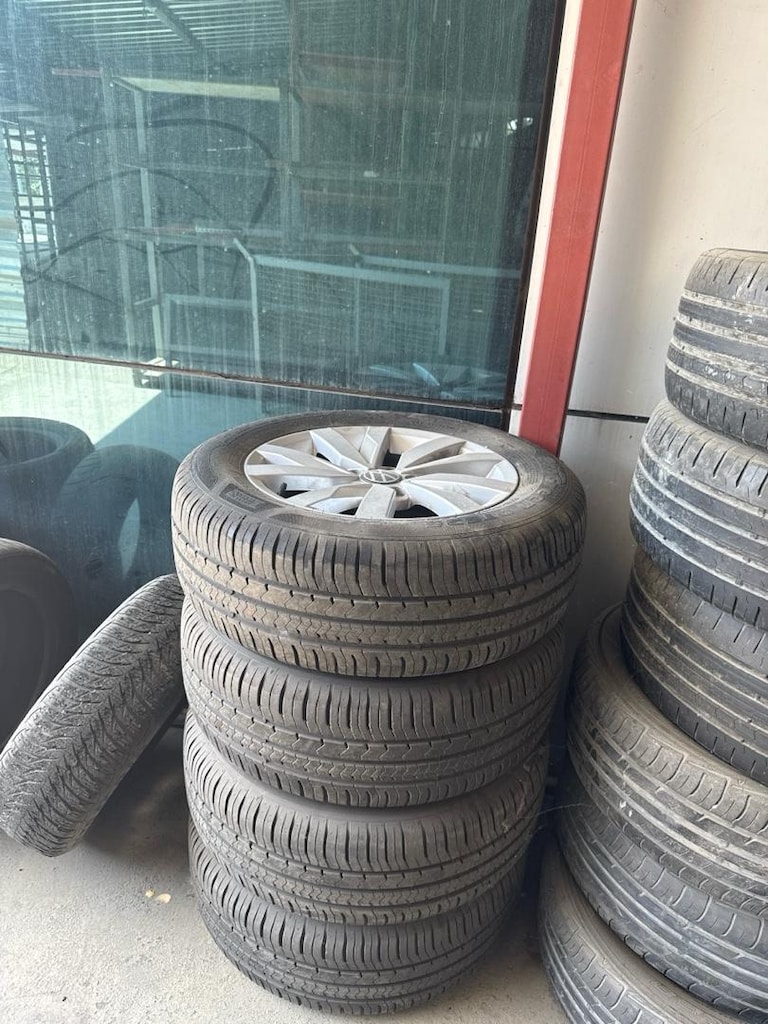 Orijinal VW Passat B8 Aragon 16 İnç Jant Lastik (215/60 R16 - DOT 2023
