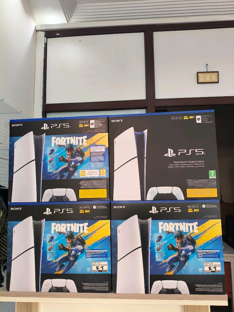 PS5 SLİM SIFIR DİGİTAL 1 KOL GARANTİLİ PS4 TAKAS SEÇENEKLERİ İLE - 2