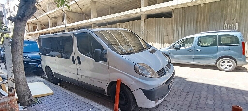 Renault trafic 2 2012 2 dCi motor - 3