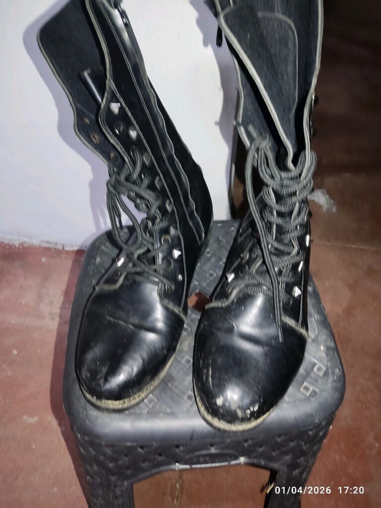 40 numara bayan cizmey - 2