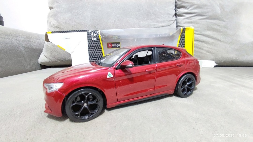 Alfa Romeo Stelvio Hatcback modeli metal diecast araba - 8