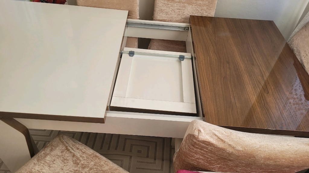 6 adet sandalye ve açılır yemek masası ve gizli bölmeli - 6