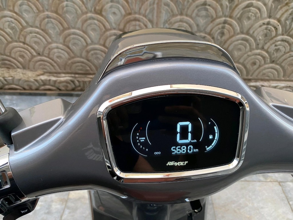 revolt rs6 Ruhsatta 125 cc scooter - 5