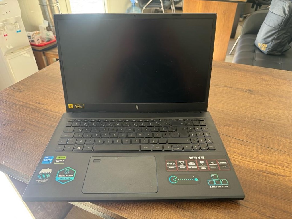 Acer nitro v15 - 2