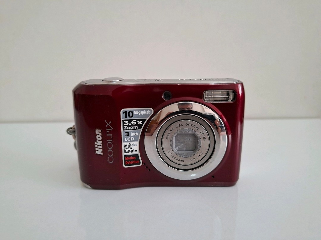 Nikon Coolpix L20 Dijital Fotoğraf Makinesi 10.0 Megapiksel 3.6X Zoom - 11