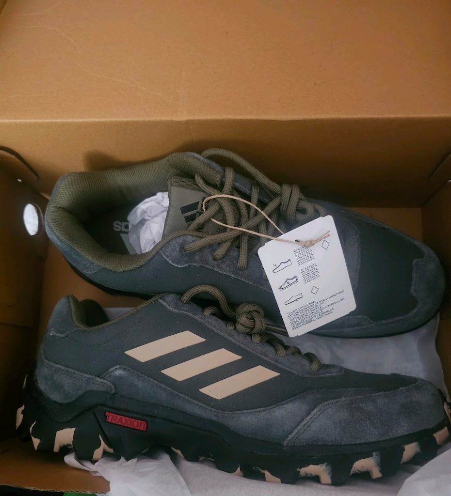 SIFIR Adidas Cetra Outdoor Ayakkabı 43⅓ Numara – Traxion Taban