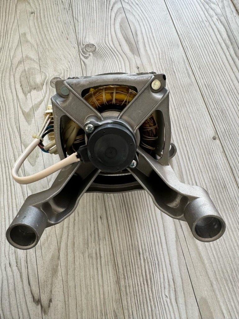 Hotpoint Ariston FMF 923 Çamaşır Makinesi Motoru Welling YXT220-2D(L) - 3