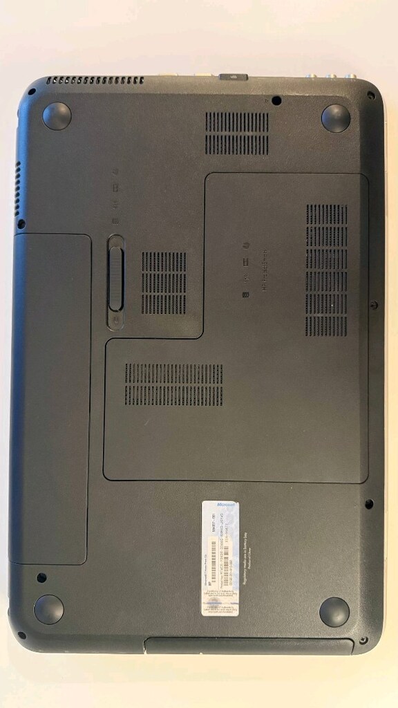 HP Pavilion dv6 | Core i3 | 6 GB RAM | 500 GB HDD | Radeon - 11