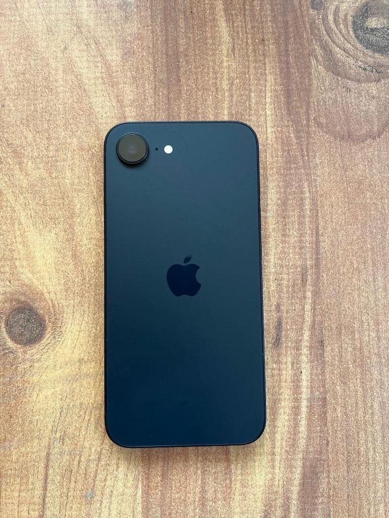 IPHONE 16E 128 GB SIYAH - 2