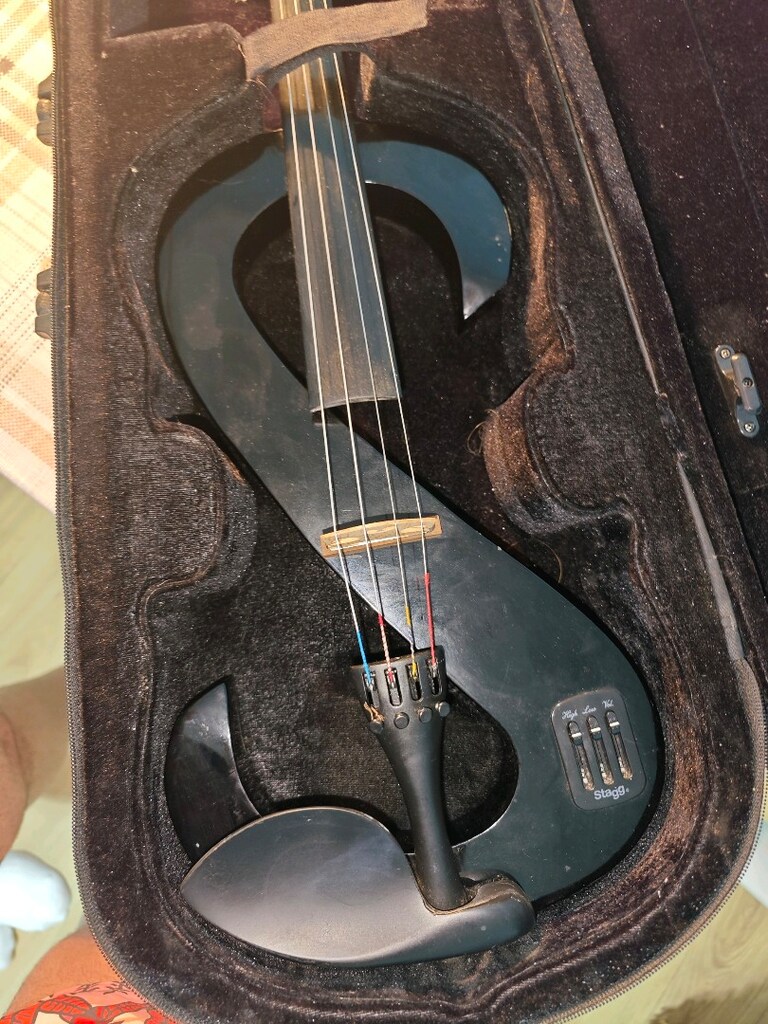 Stagg Elektro Viyola (16) - 3