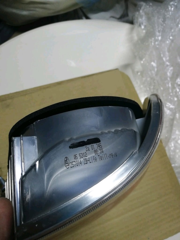 BMW E46 COUPE orjinal sıfır sağ stop - 5