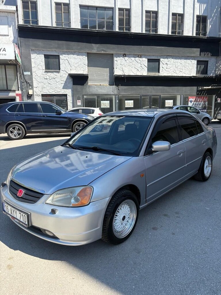 Honda civic 2002 264.000 - 2