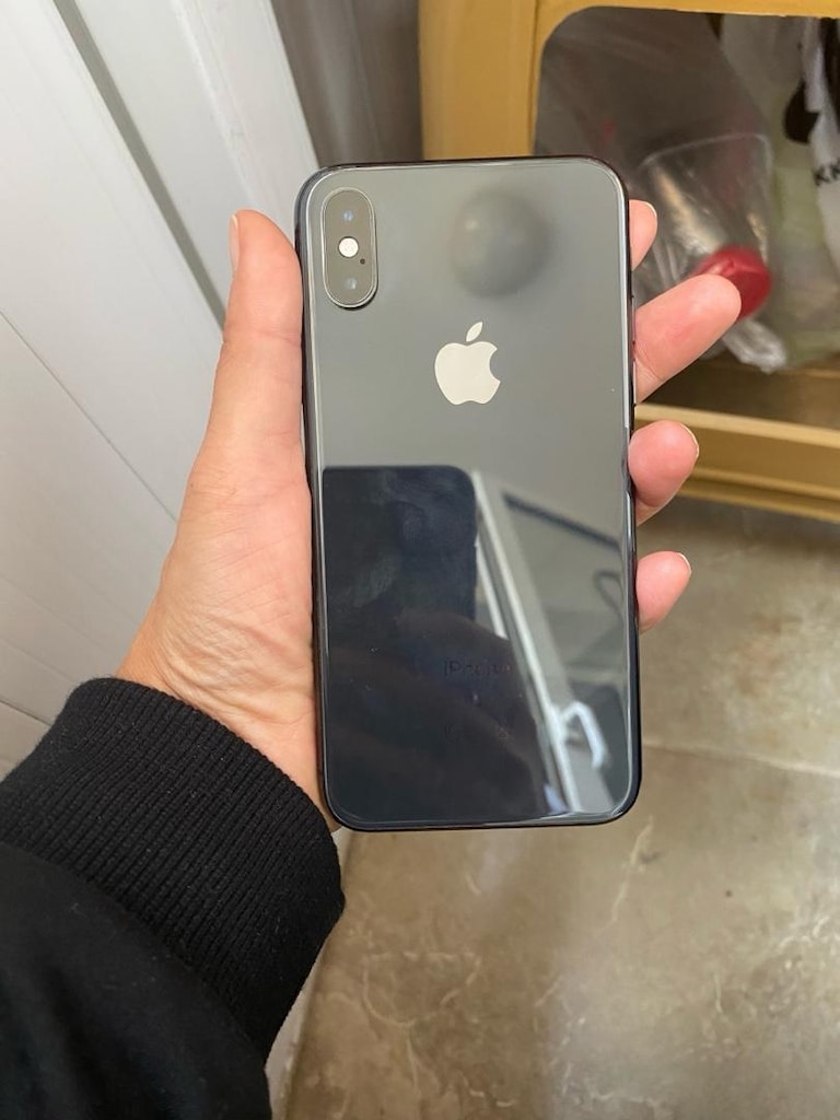 iPhone xs - 2