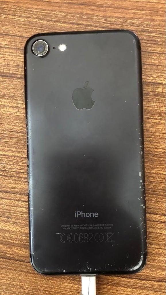 iPhone 7 TR 32gb iCloud şifresi yok batarya şişmiş PARÇA AMAÇLI - 3