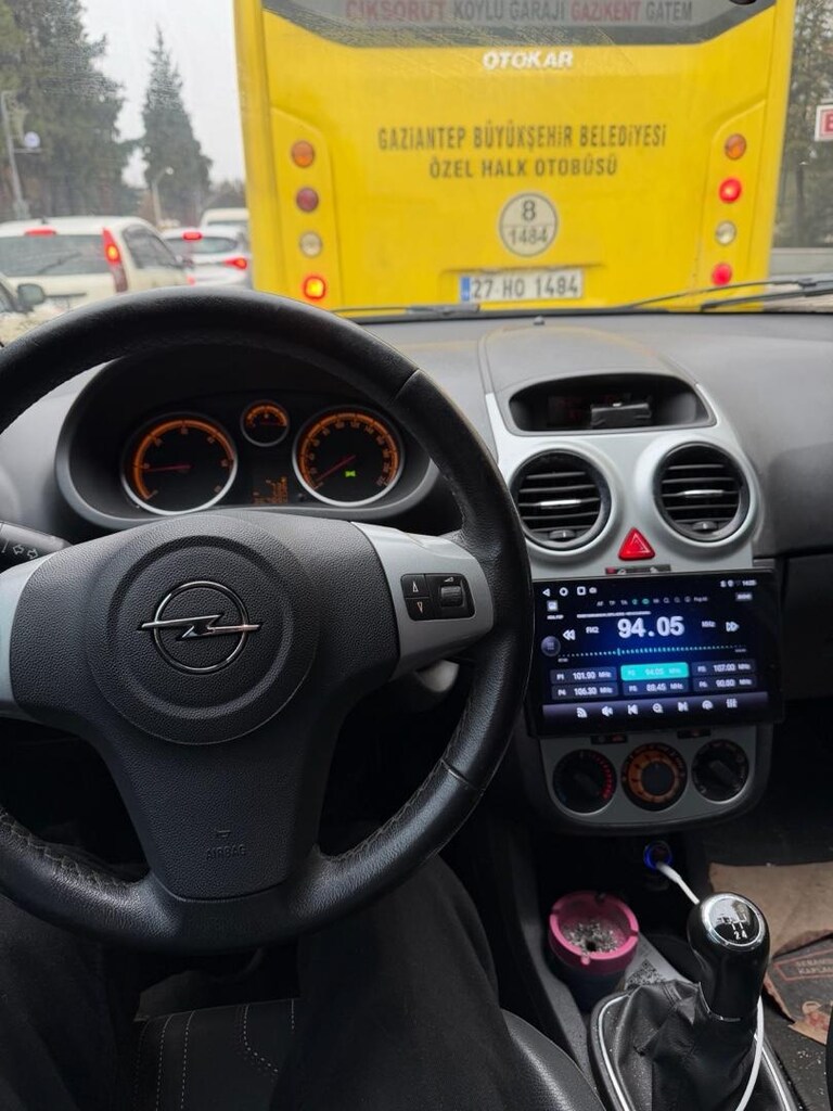 2012 model 13 çıkıslı 1.3 dizel corsa değişensiz boyasız - 8
