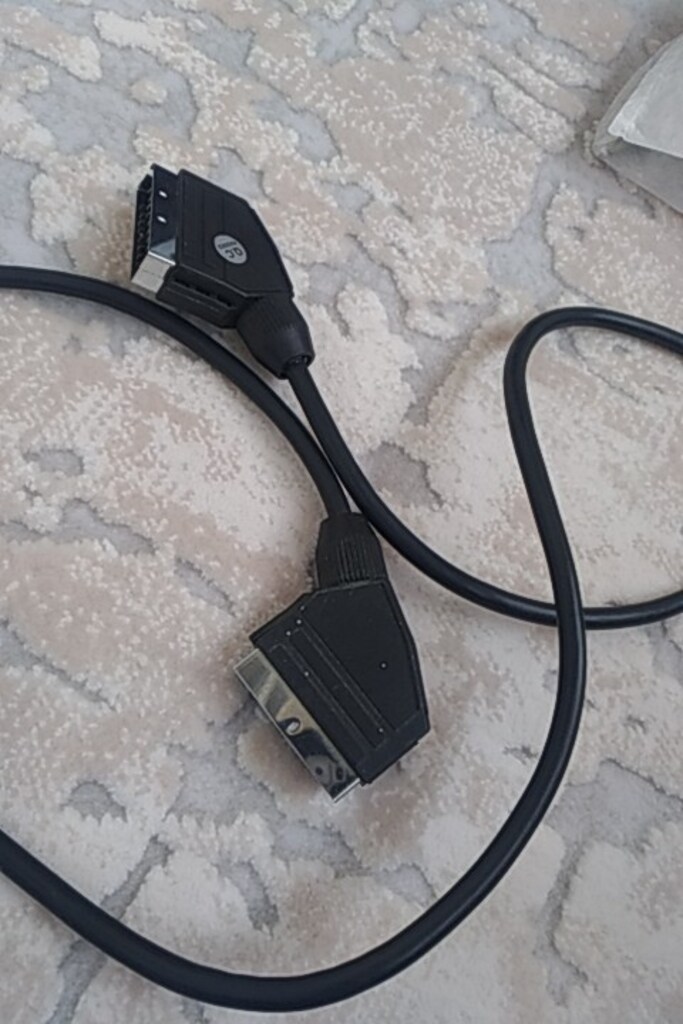 Scart kablo sıfır..yeni..