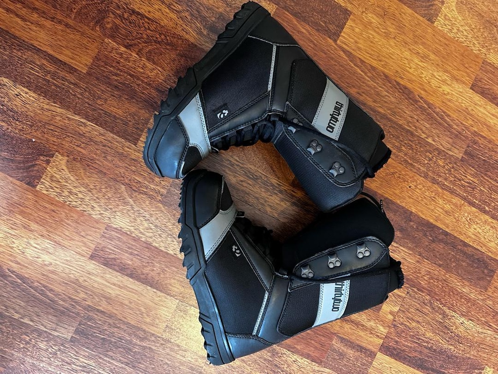 Rossignol Snowboard+ bağlamalar + Thirtytwo bot+ Burton taşıma çantası - 8