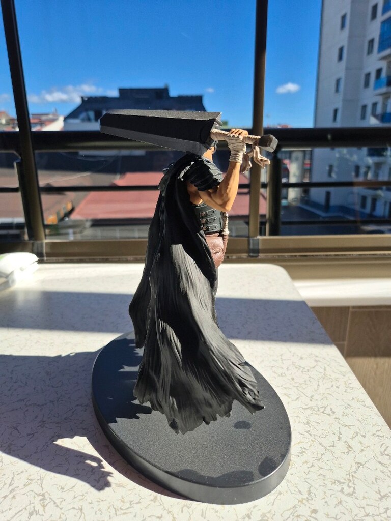 Berserk Guts Anime Figürü - 4