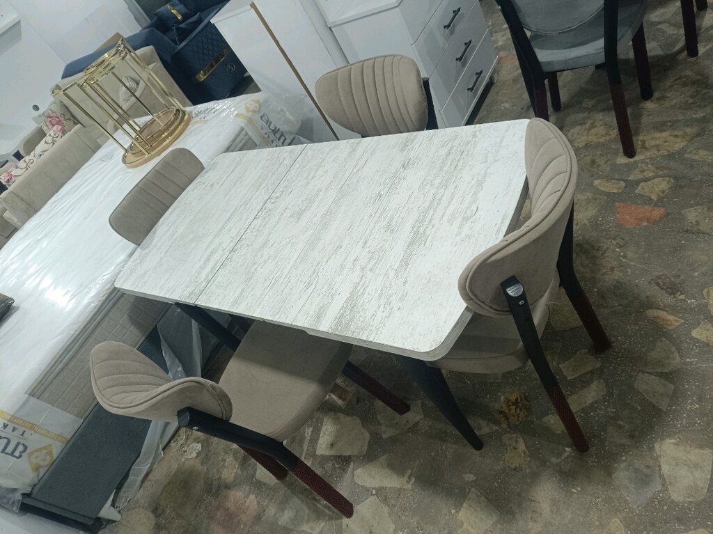4 kişilik yemek masası takımı - 3