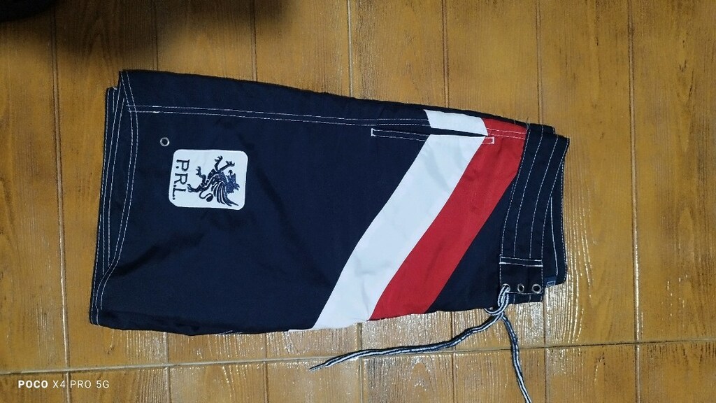 #Polo Ralph Lauren  ünlü ve pahalı marka şort..Az leke sadece.. - 10