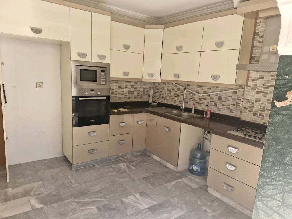 Mutfak dolabı+tezgahı evye musluk komple - 2