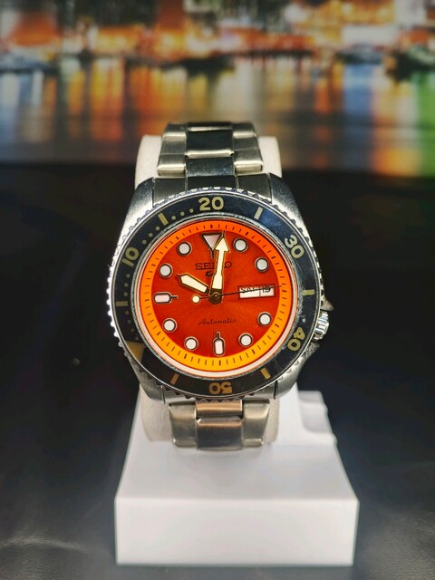 turuncu içi otomaatik seiko