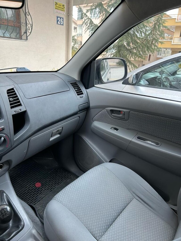 Toyota Hilux Comfort 2.5 4x2 - 4