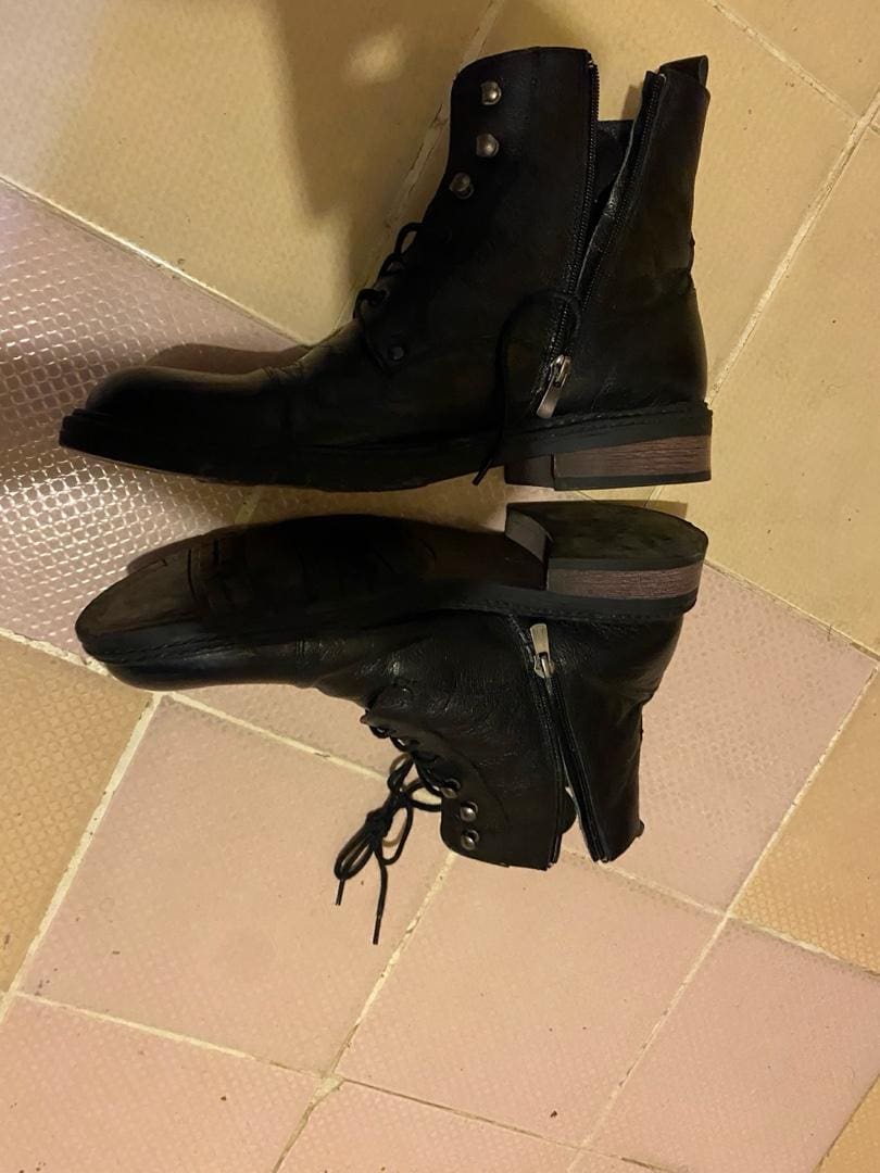 43 numara hakiki deri yarım bot temiz durumda 1800 tl - 3
